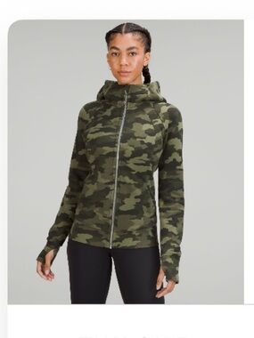 lululemon athletica Green Camo Zip Hoodies sz 18